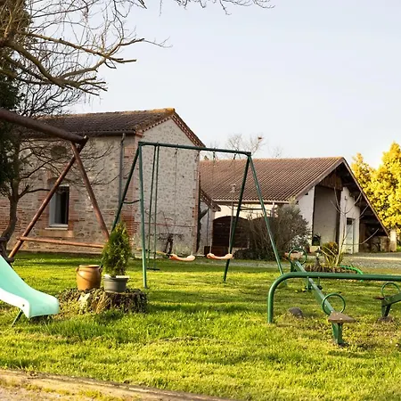 Les Gites Du Clot De Roques Pensionat Casseneuil
