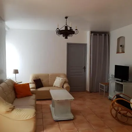 Les Gites Du Clot De Roques Pensionat Casseneuil